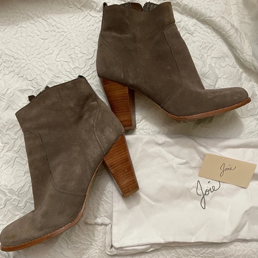 JOIE Booties - Picture 1 of 3